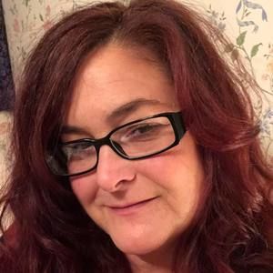 Meet your Posher, Dana